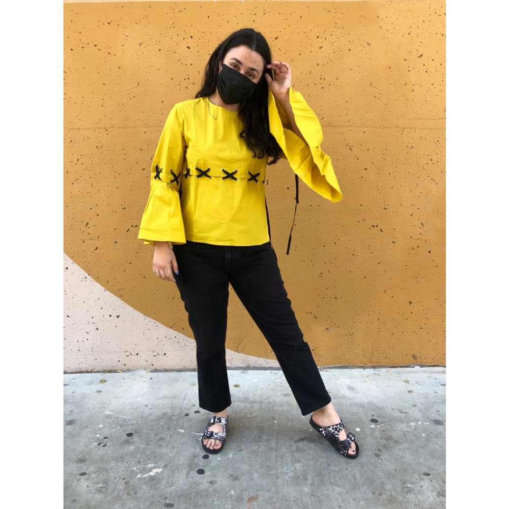 NWT Few Moda Golden Mustard Flare Sleeve Top Sz L